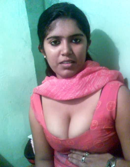 Sexy Kerala Aunty Huge Big Boobs In Blouse - Big Boobs Kerala Aunty Mulai Nude Photos