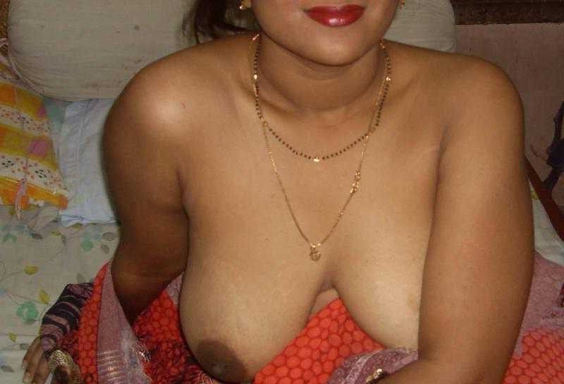 Sexy Kerala Bhabhi Huge Big Boobs Nude HD Wallpapers - Big Boobs Kerala Aunty Mulai Nude Photos
