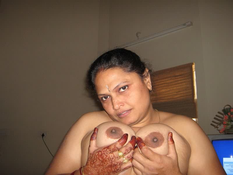 Indian Desi Telugu Bhabhi Big Boobs Nude Photos - Telugu Sex Photos of Hot Bhabhi