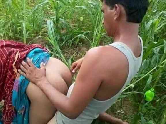Village Desi Bhabhi anal sex nagi xxx photos - Indian Desi Bhabhi Anal Sex Nude Photos