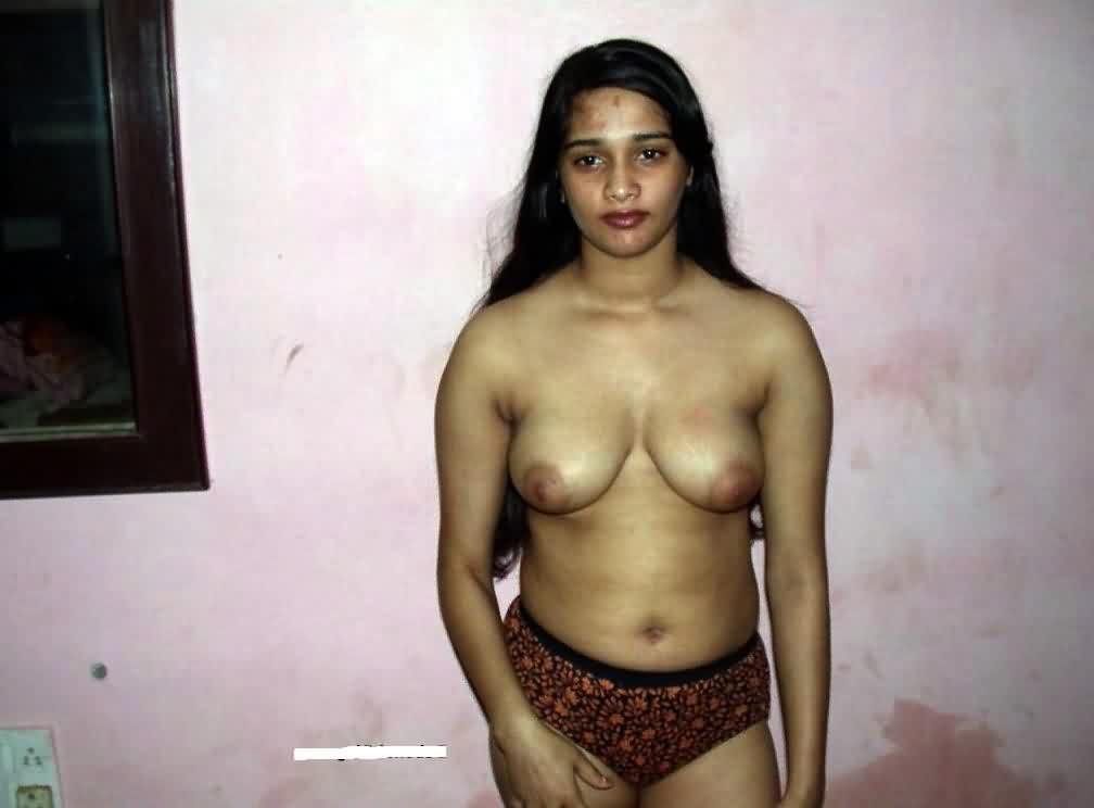 Gujarati bhabhi topless photo nude boobs tits - Gujarati Bhabhi Nude Photos Nangi Chut Gand Sex