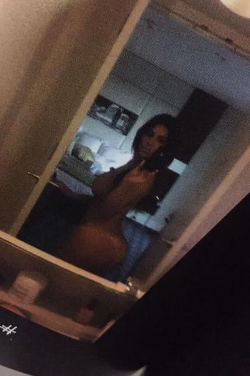 Kim Kardashian Nude 12 - Kim Kardashian Nude Photo Collection