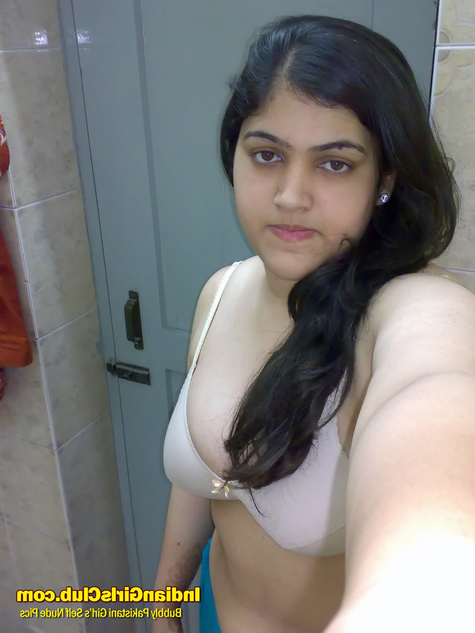 Pakistani Girls White Bikini Big Boobs Pics - Muslim Pakistani Girls Tight Boobs Posing Nude