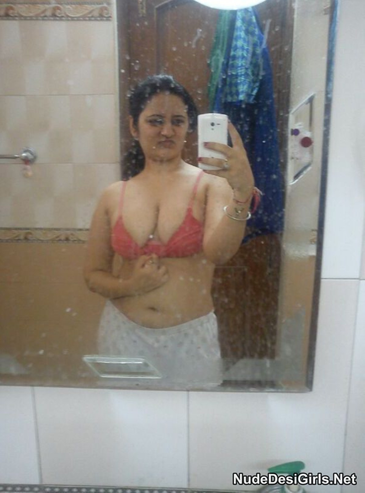 naked indian aunty 2 - Big Boobs Indian Aunty Hot Photos Collections