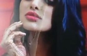 Chandrika Ravi Sizzles in Sizzling Cleavage Reveal