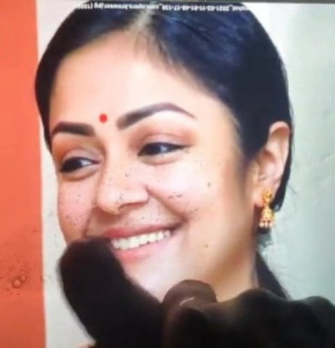 Jyothika’s Sexiest Moments – Best Actress Nude Scenes