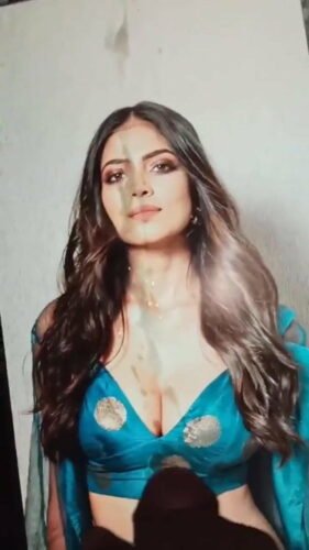 Malavika Mohanan Sizzles in Slinky Cleavage Shot