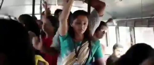 Manju Warrier Embarrassing Public Bus Incident Caught on